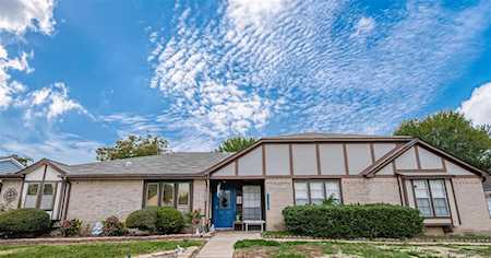 19306 Hollowlog Dr Katy, TX 77449