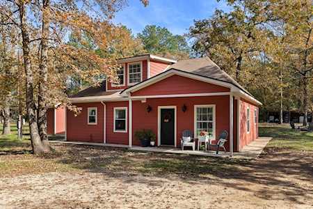3020 Windmill Ln Montgomery, TX 77316