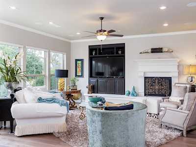 104 Grand Oaks LN Georgetown, TX 78628