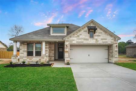 12231 N Chestnut Hills Dr Conroe, TX 77303
