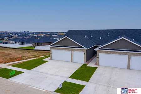 10640 Majestic Ln Lincoln, NE 68527