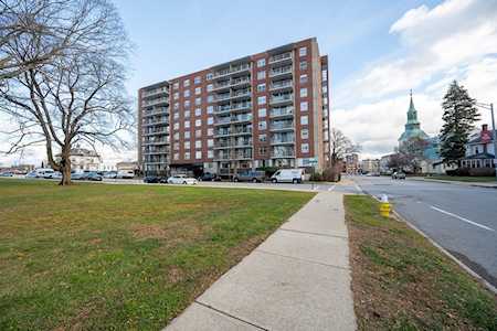 80 Salisbury St #502 Worcester, MA 01609