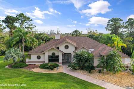 3942 Rambling Acres Drive Titusville, FL 32796