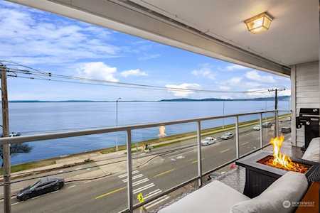 2104 Alki Ave SW #402 Seattle, WA 98116