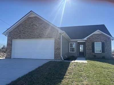 111 Meadowbrook Dr Shelbyville, TN 37160