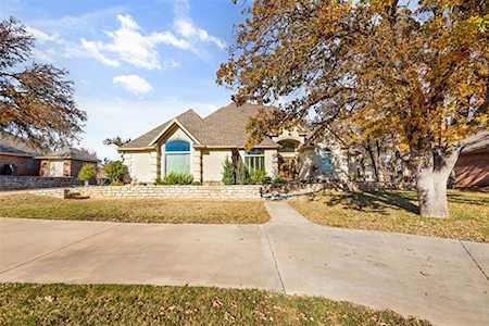 6204 Tezcuco Court Granbury, TX 76049