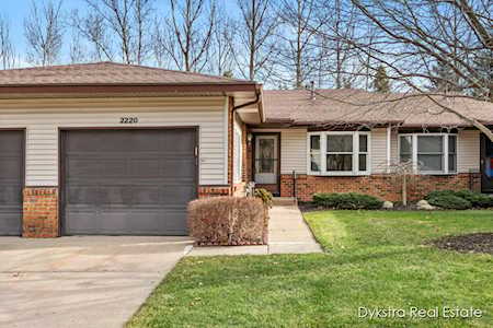 2220 Mapleton St NE Grand Rapids, MI 49505
