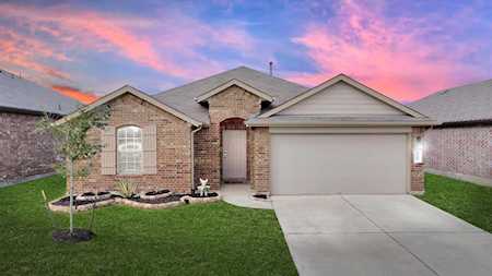 8302 Rose Petals Ln Rosharon, TX 77583