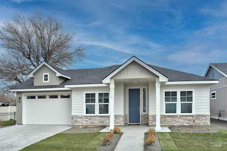 712 W Cedarburg Dr Meridian, ID 83642-2602