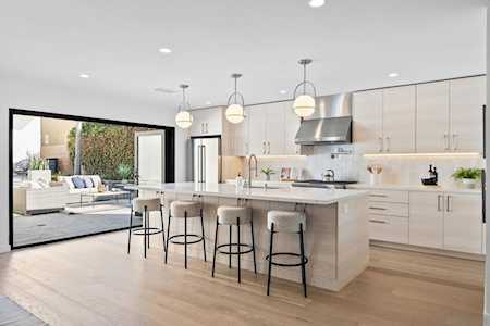 1855 1857 Frankfort St San Diego, CA 92110