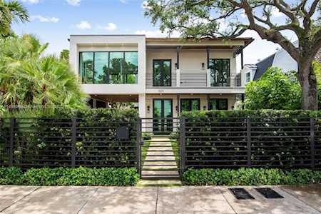 1529 SE 2nd Ct Fort Lauderdale, FL 33301
