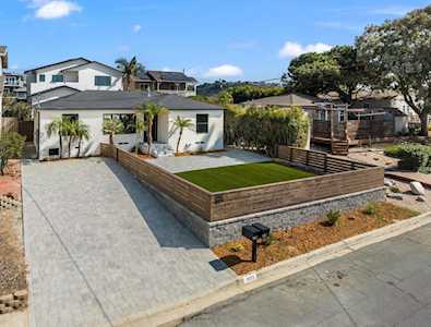 1855-1857 Frankfort St San Diego, CA 92110