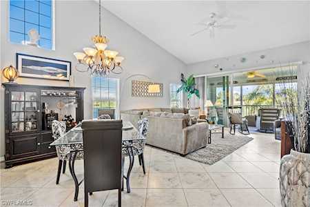 5924 Sand Wedge Ln #2005 Naples, FL 34110