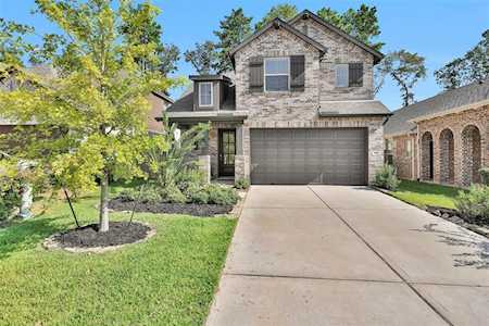 440 Flowering Lotus Ct Conroe, TX 77318