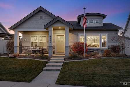 4331 S Dazzle Ave Meridian, ID 83642