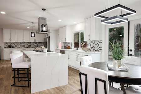 3755 Sierra Morena Carlsbad, CA 92010