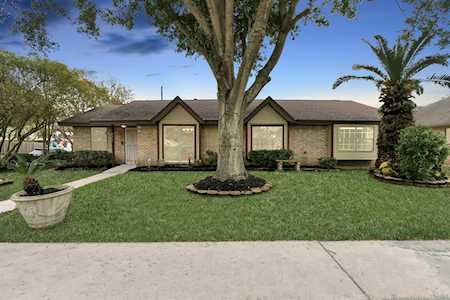 4417 N Heron Dr Seabrook, TX 77586