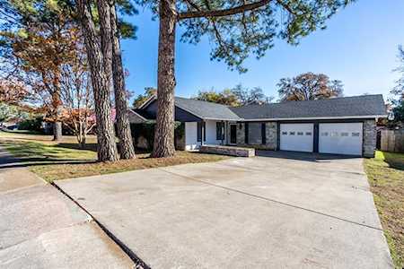 7304 Brentwood stair Road Fort Worth, TX 76112