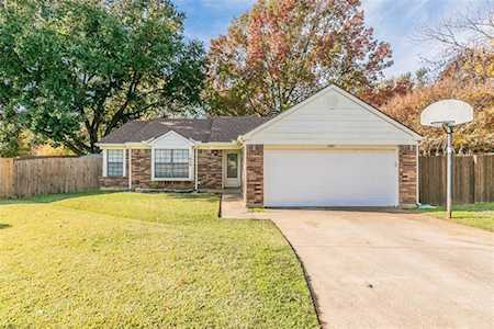 1829 Harvest Moon Drive Grapevine, TX 76051