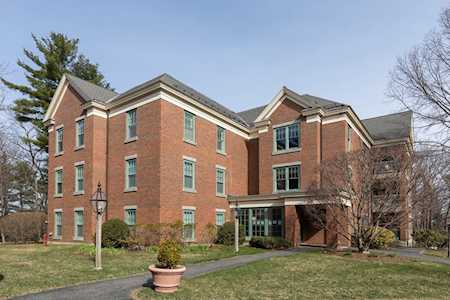 78 Forest Ridge Rd #204 Concord, MA 01742