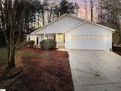121 Confederate Lane Greer, SC 29651