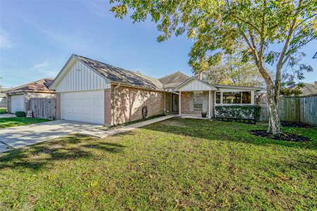 12215 Taylors Crossing Dr Tomball, TX 77375
