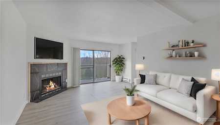 31309 107th Place SE #E1 Auburn, WA 98092