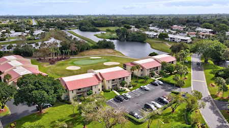 8315 Casa Del Lago #F Boca Raton, FL 33433
