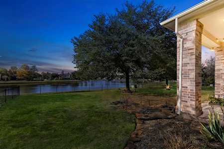 9107 E Lakeside Dr Magnolia, TX 77354
