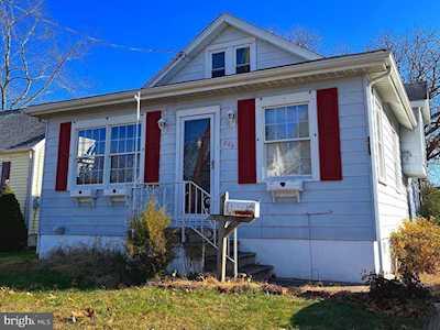 805 N Grove Ave West Deptford, NJ 08086