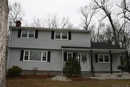 95 Huntington Dr Vernon, CT 06066