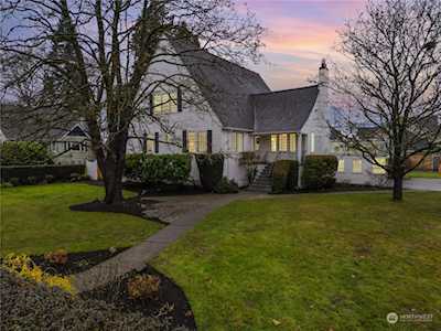 1321 Florence St Enumclaw, WA 98022