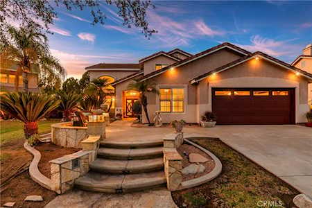 867 Donatello Dr Corona, CA 92882