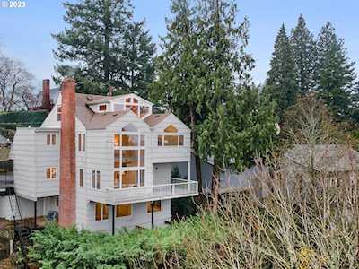 1821 SW Hawthorne TER Portland, OR 97201