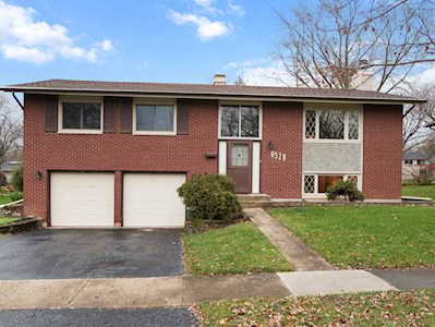 6529 Maxwell Dr Woodridge, IL 60517
