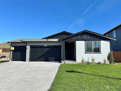 13519 186th Street Ct E #52 Puyallup, WA 98375