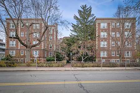 41 Linnaean Street #28 Cambridge, MA 02138