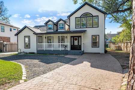223 W 33rd St Houston, TX 77018