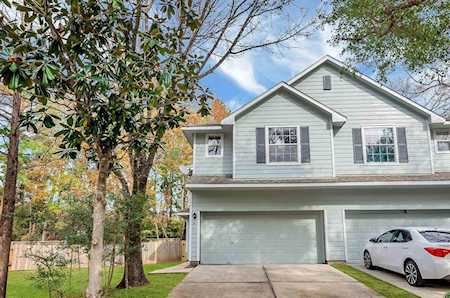 2 Peach Ridge Place The Woodlands, TX 77382