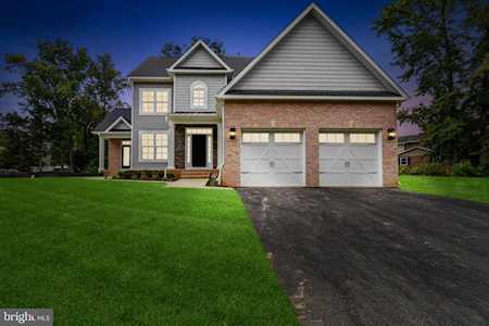 3323 Shomette Ln Edgewater, MD 21037