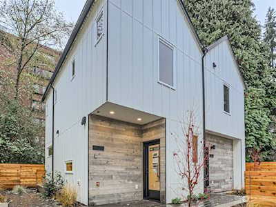 10342 Wallingford Ave N #B Seattle, WA 98133