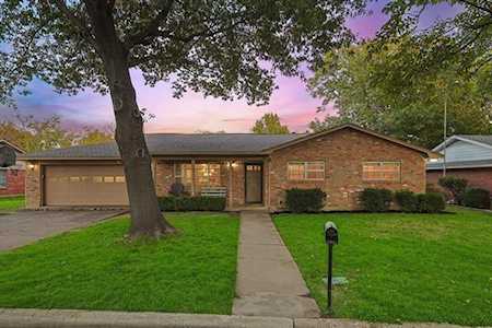2228 Yorkshire Street Denton, TX 76209