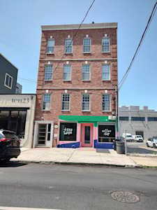 205 Brunswick St #301 Jersey City, NJ 07302