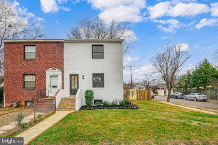 324 E Howell Ave Alexandria, VA 22301