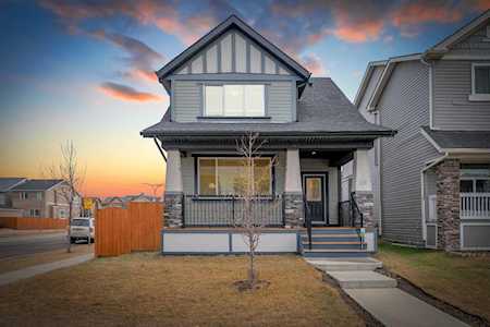 88 Skyview Ranch Blvd NE Calgary, AB T3N 0K6