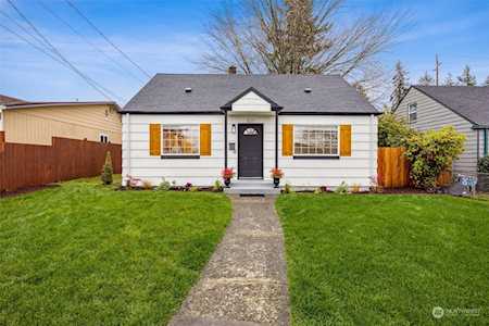827 S Hawthorne St Tacoma, WA 98465