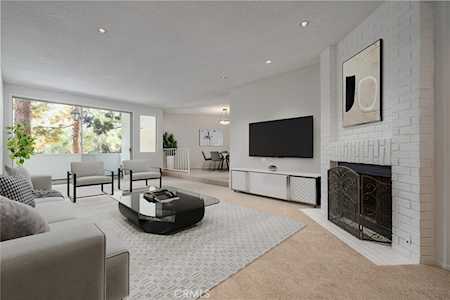 10650 Holman Ave #209 Los Angeles, CA 90024