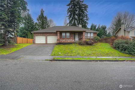 1126 24th Ave SE Puyallup, WA 98374