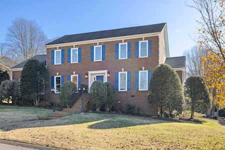 9473 Foothills Dr Brentwood, TN 37027