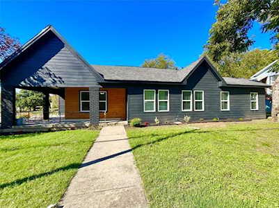 2825 Meadowbrook Drive Fort Worth, TX 76103
